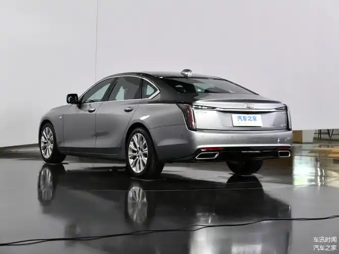 车长超5米2配33英寸大屏20t动力凯迪拉克ct6