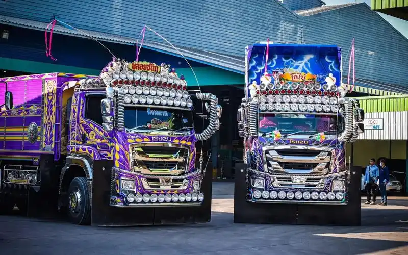 泰国改装版大卡车