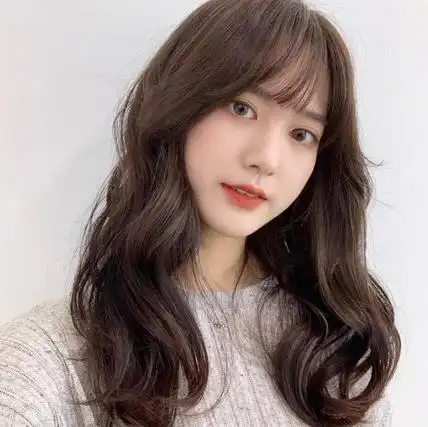 咖啡色头发就是将头发染成咖啡一样的颜色.