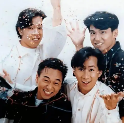 黄家驹59岁冥诞,叶世荣卡点发文庆生,兄弟情深惹人泪崩|黄家强|beyond