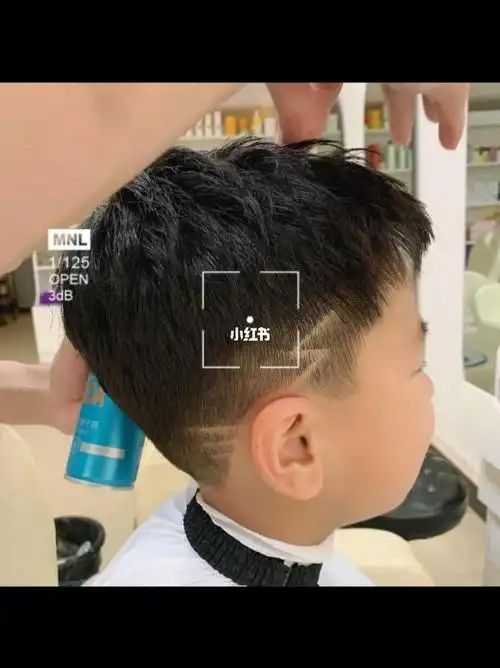 小朋友朋克闪电发型图片 另类又超有型,闪电头发型儿童图案 (第1页)