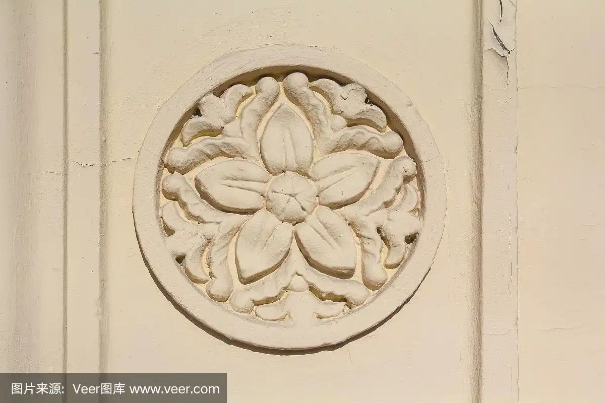 墙上有花图案的浅浮雕.体系结构