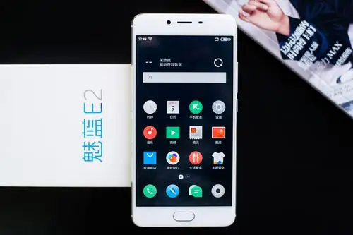 魅蓝e2评测闪光灯天线一体化设计