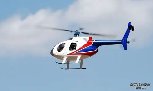 翱翔天际的md500(穿西装的sport)海量高清图片