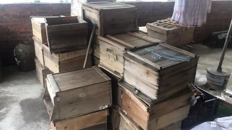 【转卖】旧蜂箱便宜处理,大概30个.