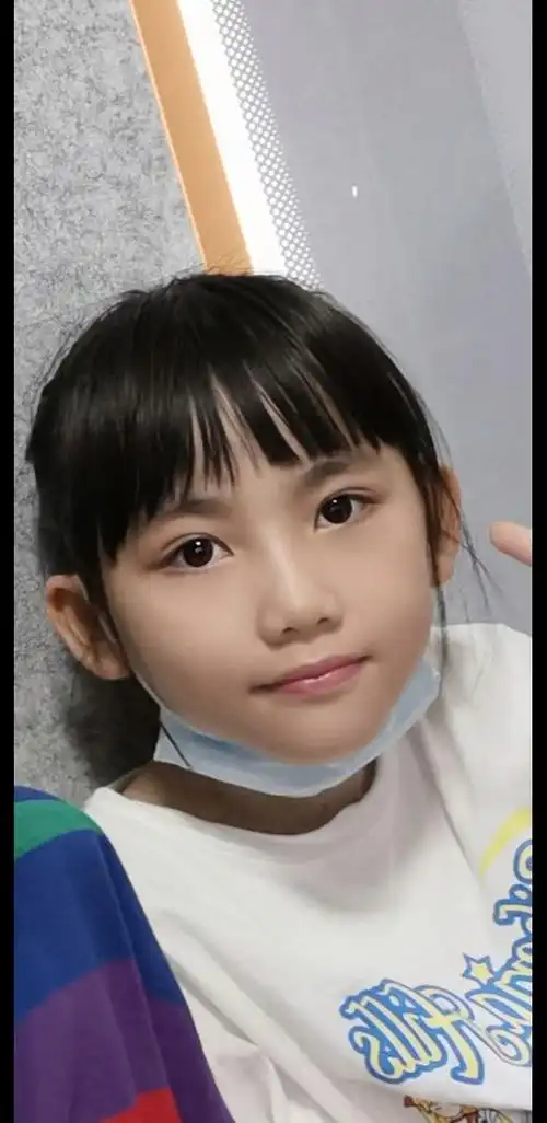 架子鼓俩小美女妞妞圆圆