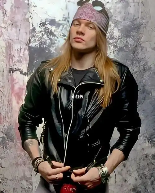 摇滚乐队  #gunsnroses  #枪花 #时尚 #axlrose  #主唱 #穿搭