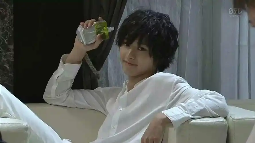 【多图预警】 你们自己体会 《死亡笔记l》的画风是这样的 这样的