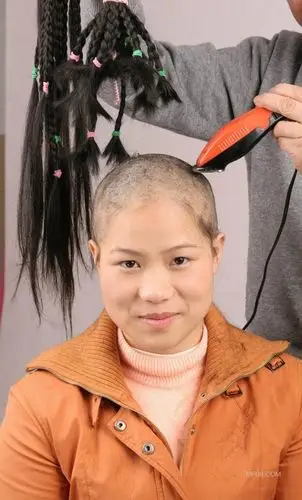 长发mm兰兰剃光头清晰大图