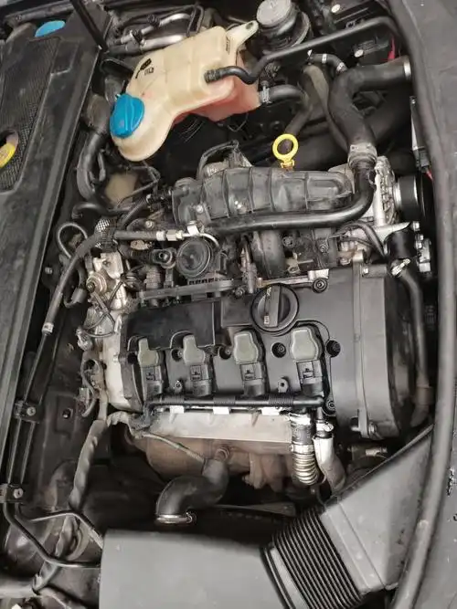 12年奥迪a6l怎么排空气