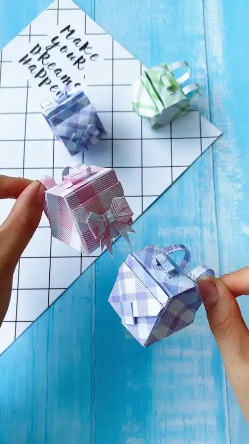 手工折纸折纸迷你小书包太可爱了一下子折了好几个