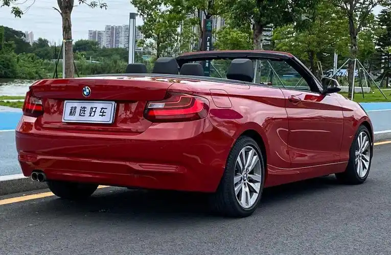 敞篷跑车[话题]# 精品捡漏二手车 宝马220i 敞篷轿跑 15万多拿下!