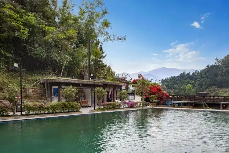 新兴天露山旅游度假区 【私密独立泡池】云浮新兴天露山,享天然大氧吧