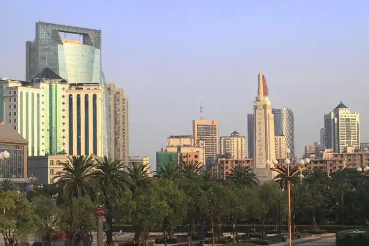 中国第二大的广场——南昌八一广场,人民军队打响第一枪的地方