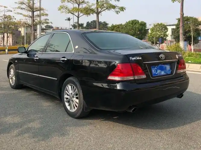 丰田 皇冠  2005款 3.0l royal saloon图片