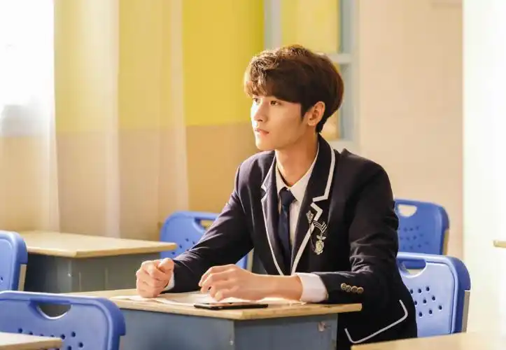 黄俊捷《班长大人》第一季收官 获赞"少年派"青春片男主首选