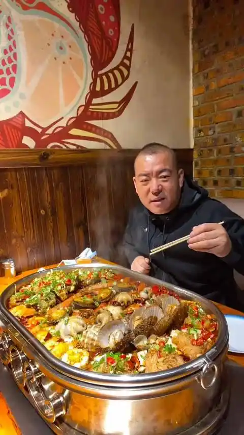 长春大哥: 海鲜就要搂海鲜大咖,哎呦我去排面