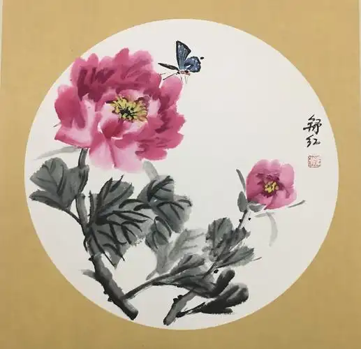 接连画了几张卡纸画,就是这种方中带圆的卡纸,画上象征花开富贵的牡丹