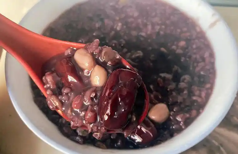紫薯黑米粥到底要不要加糖教你2个小技巧粥又香又稠又营养