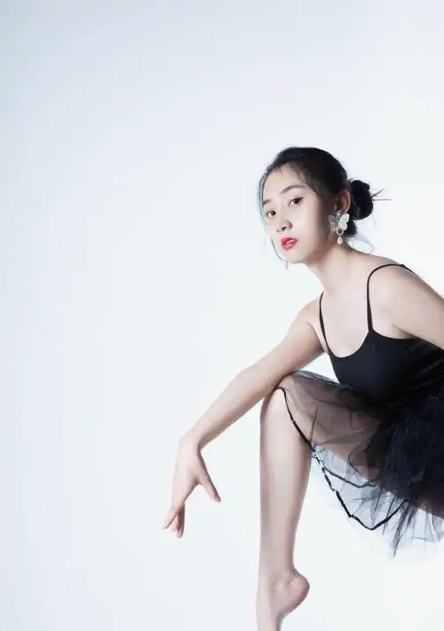 尤蜜荟尤妮丝galli嘉丽舞蹈生日记042唐可228p