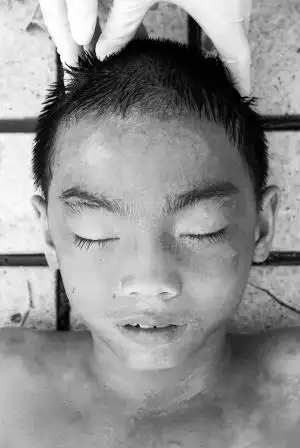 市公安局龙华分局海垦派出所通过本报寻找一位在金牛湖溺水死亡孩子的