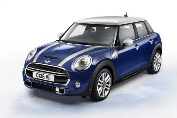 汽车点评 正文 车人网讯 为了向经典的austin seven车型致敬,mini日前