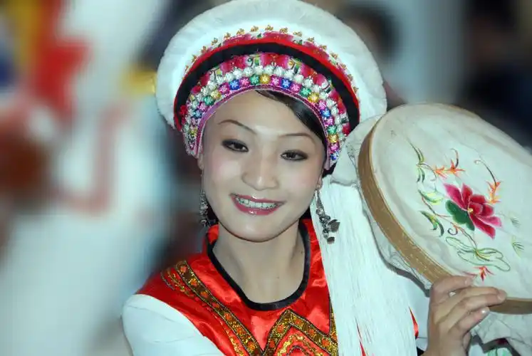 阿娜多姿的白族阿妹