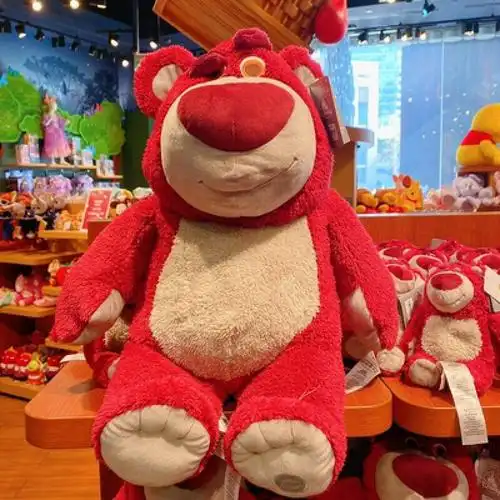 礼迪士尼disney玩具总动员上海乐园香味草莓熊毛绒小熊公仔玩偶娃娃