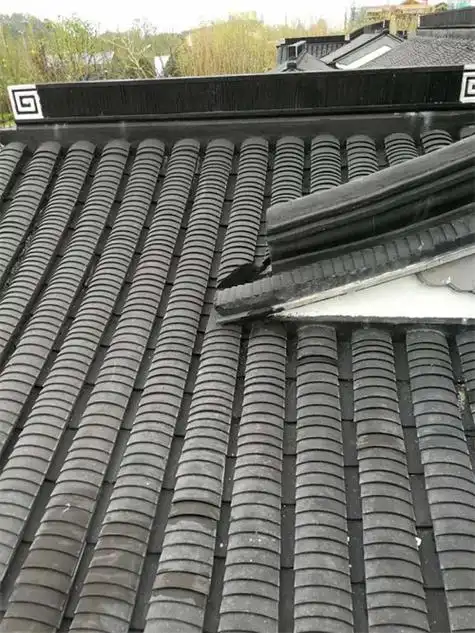 小青瓦,能够做成众多形式的风格屋面,可做成合瓦屋面.