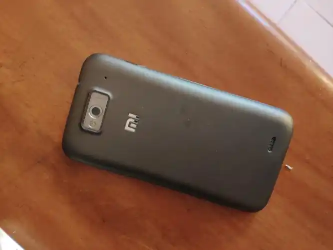 还在正常使用的小米1代祝小米越来越好