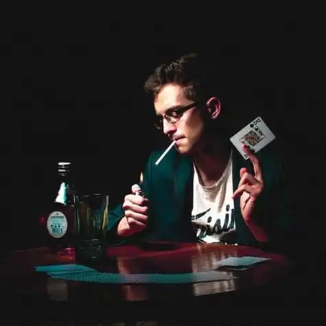 大叔抽烟头像成熟的寂寞大叔欧美的