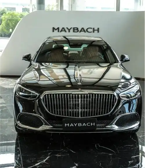 奔驰s的尽头是迈巴赫, 无需多言,迈巴赫会替你发言 坐上车的那一刻,你