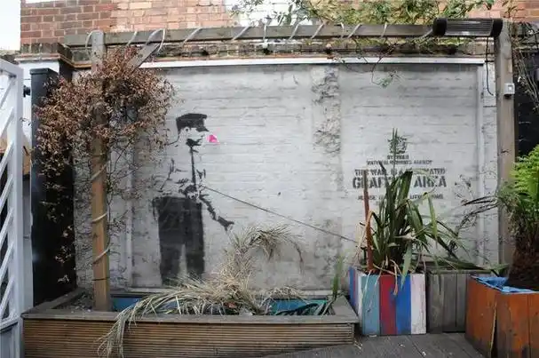 神秘,低调,大胆的街头艺术家班克斯(banksy)