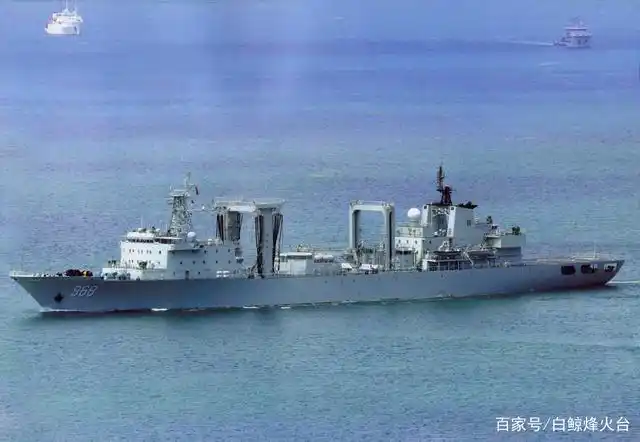 海军可可西里湖舰(舷号968).