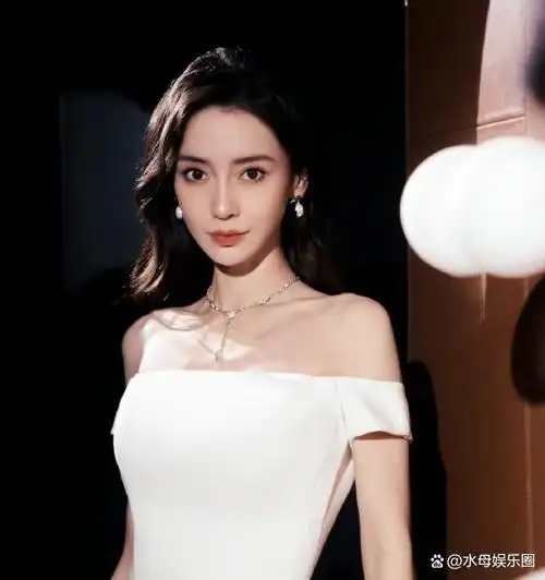 angelababy独自庆生昔日好友落井下石这也太惨了吧