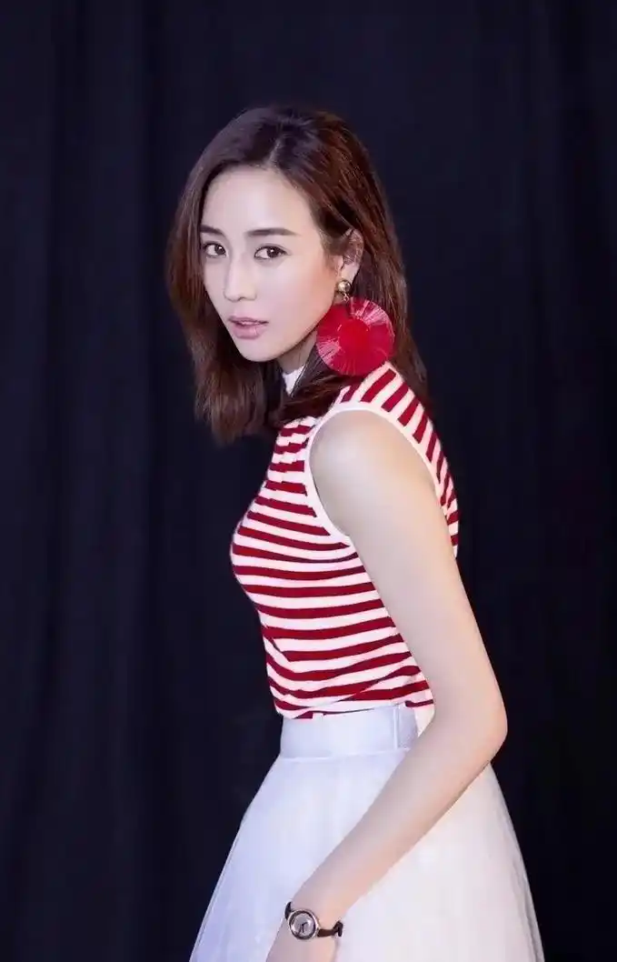 被誉为台湾最会穿搭的女明星张钧甯,品味出众,这几张图片值得借 - 抖