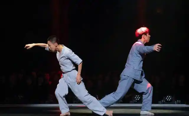 hellodance李昂竟是业余爱好,弹琴不输郎朗,舞蹈风暴卧虎藏龙_谢欣