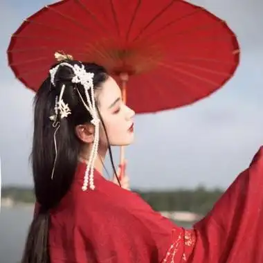 红衣女生真人古风头像亦惜醉红颜