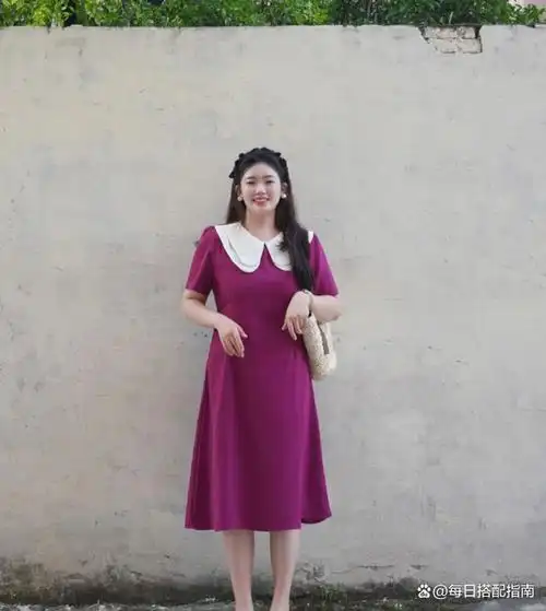 这才是"微胖女生"的穿搭模板,不造作又精致,完全可以照着穿