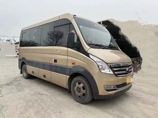 2018年11月,17座新款宇通cl6,旅游客运,中型客车, - 抖音