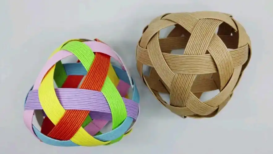 七根宽纸藤编织蹴鞠球