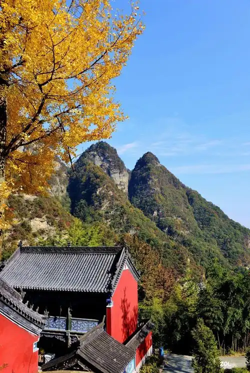道教名山武当山秋景