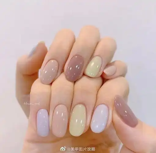 干净耐看的美甲流行显白(100款春夏美甲不挑甲型)35