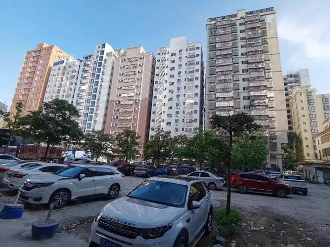 长安西大路景福苑精装三房近地铁口