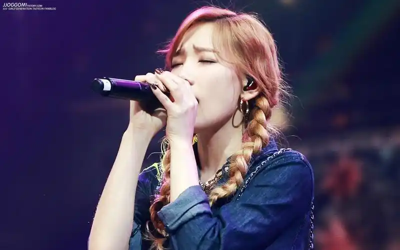 金泰妍《set me free》empty arena超强音质版:带上耳机感受这无比