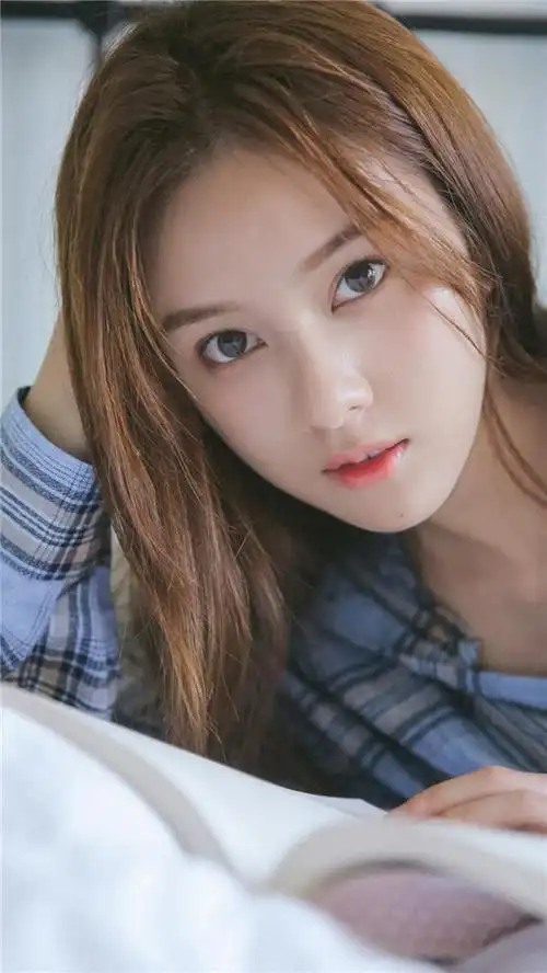 性感长发美女高清手机壁纸图片