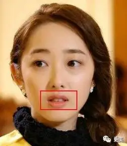 嘴角向下的女人面相 嘴角向下怎么改善-卜安居