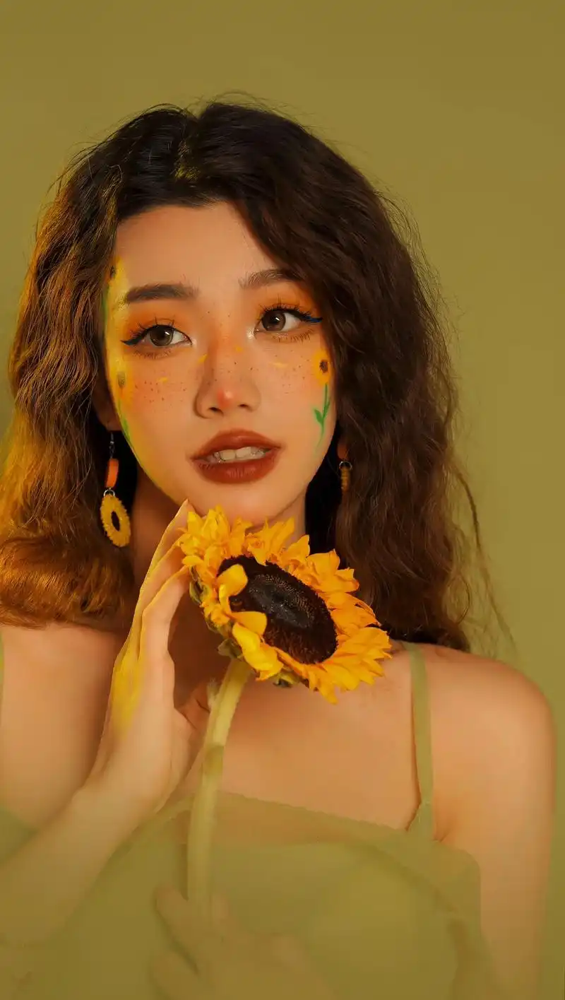 向日葵油画女孩 #美妆 #向日葵妆容 #零基础学化妆 #彩妆 - 抖音