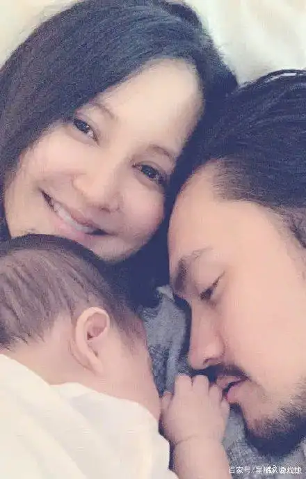 张歆艺39岁生日,二婚生孩子爆肥素颜上综艺,袁弘为她做了什么?