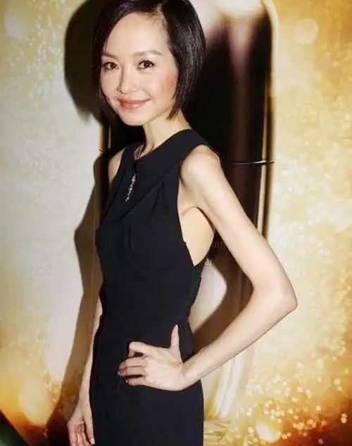 "骨瘦如柴"的女星!周冬雨像未发育,榜首快170竟不到90斤